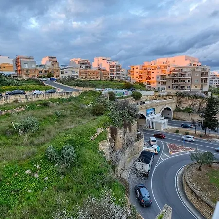 Modern 3 Bedroom In St Julians * San Giuliano