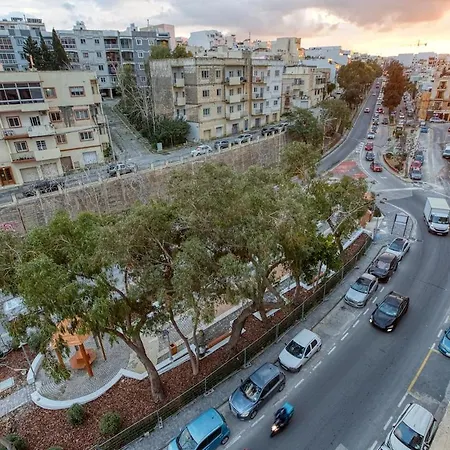 Апартаменты Modern 3 Bedroom In St Julians Сент Джулианс