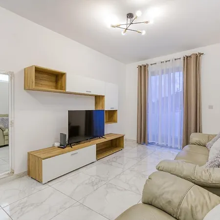 Modern 3 Bedroom In St Julians * San Ġiljan
