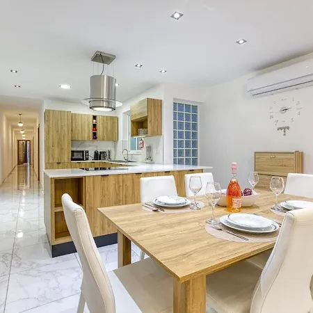 Apartman Modern 3 Bedroom In St Julians *